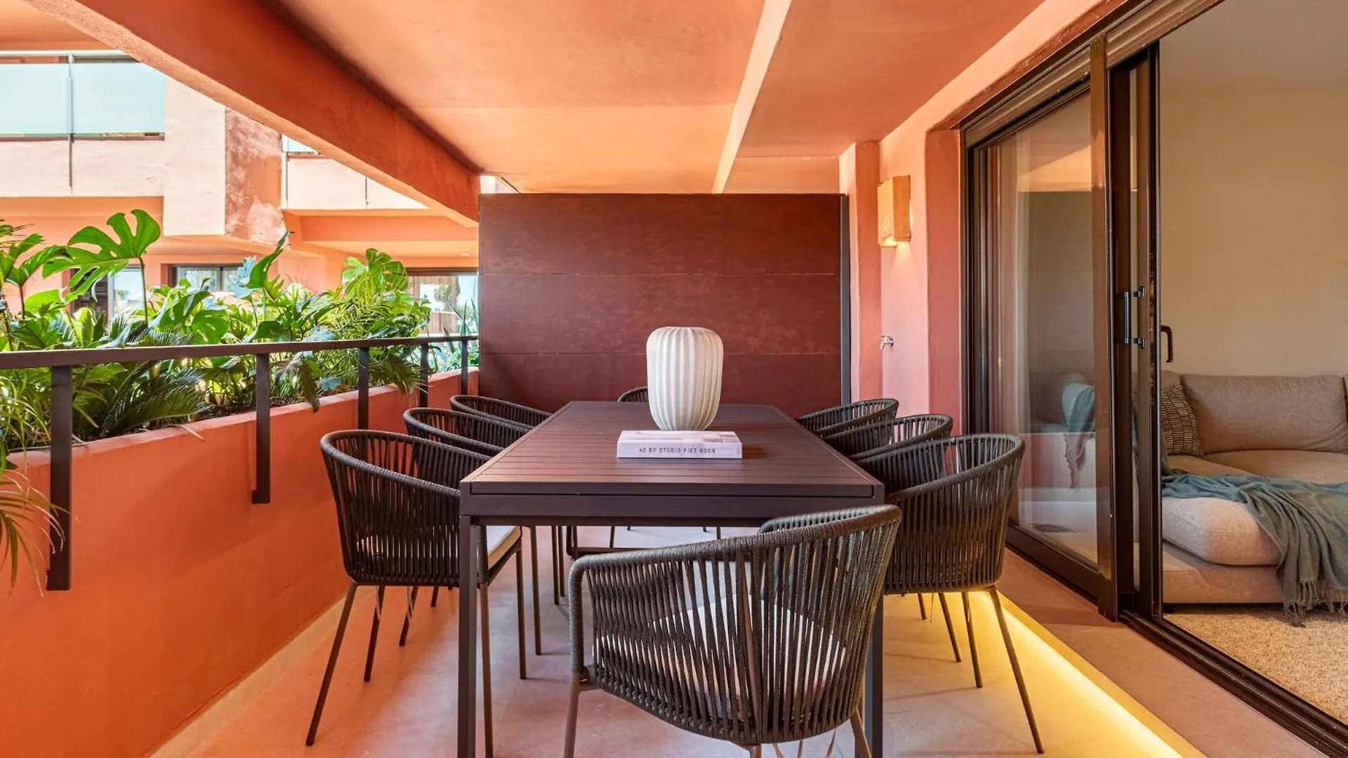 Luxury Home Salinas Beachside Estepona Appartement
